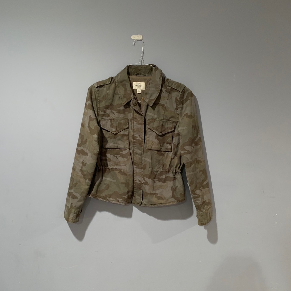 NWOT American Eagle Camo Jacket Cropped
